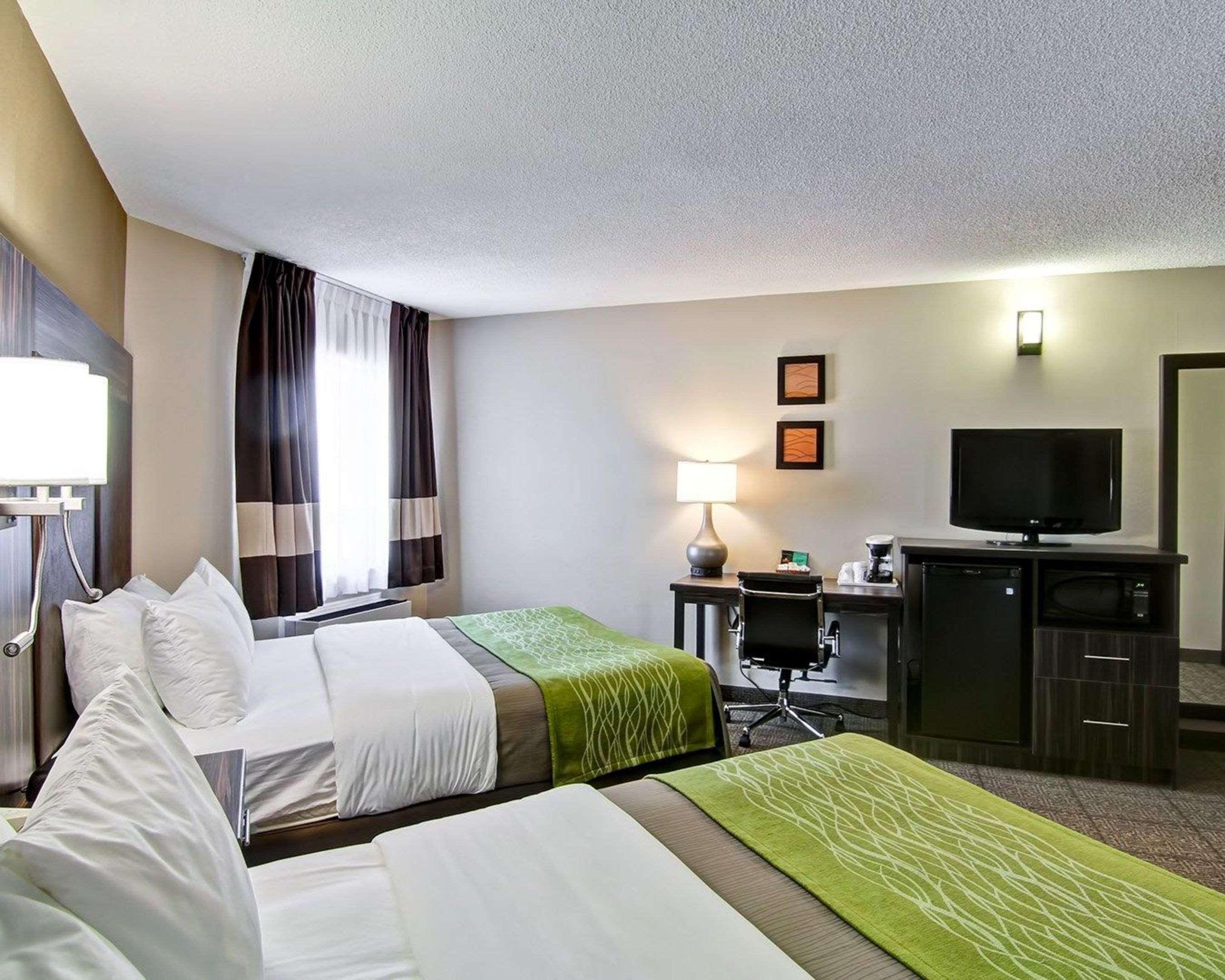 Comfort Inn Sainte-Catherine Εξωτερικό φωτογραφία