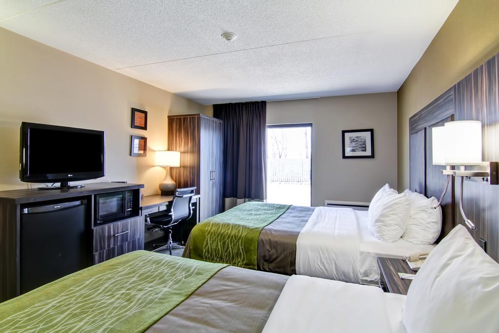 Comfort Inn Sainte-Catherine Εξωτερικό φωτογραφία