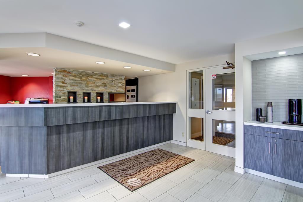 Comfort Inn Sainte-Catherine Εξωτερικό φωτογραφία