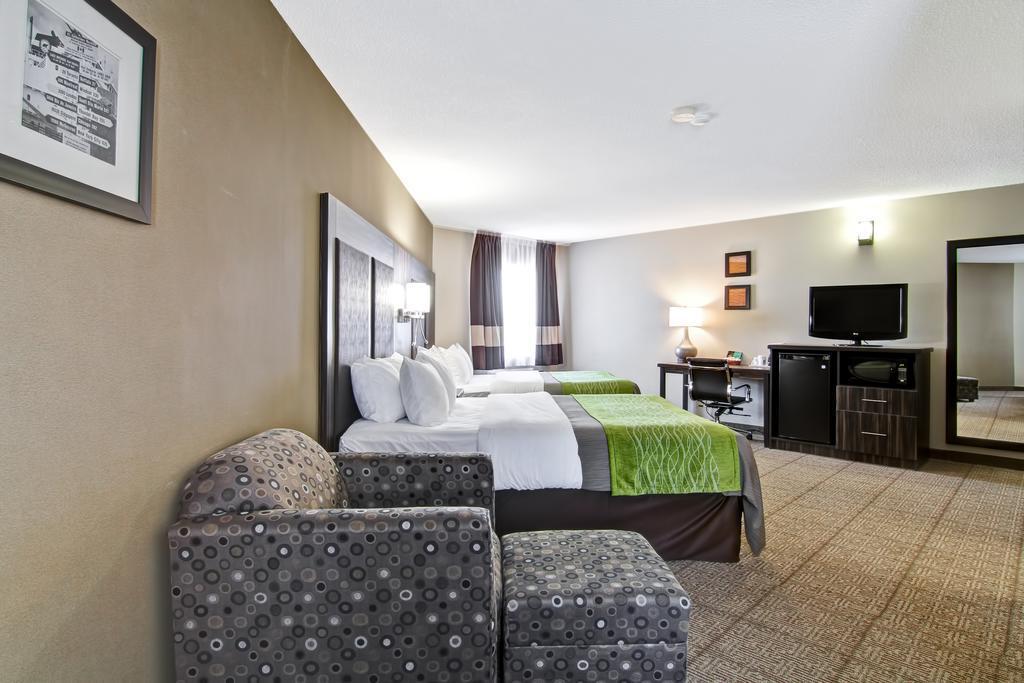 Comfort Inn Sainte-Catherine Εξωτερικό φωτογραφία