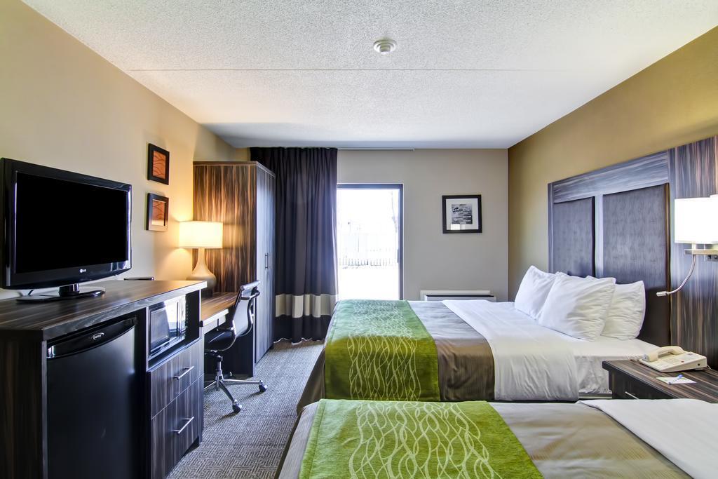 Comfort Inn Sainte-Catherine Εξωτερικό φωτογραφία