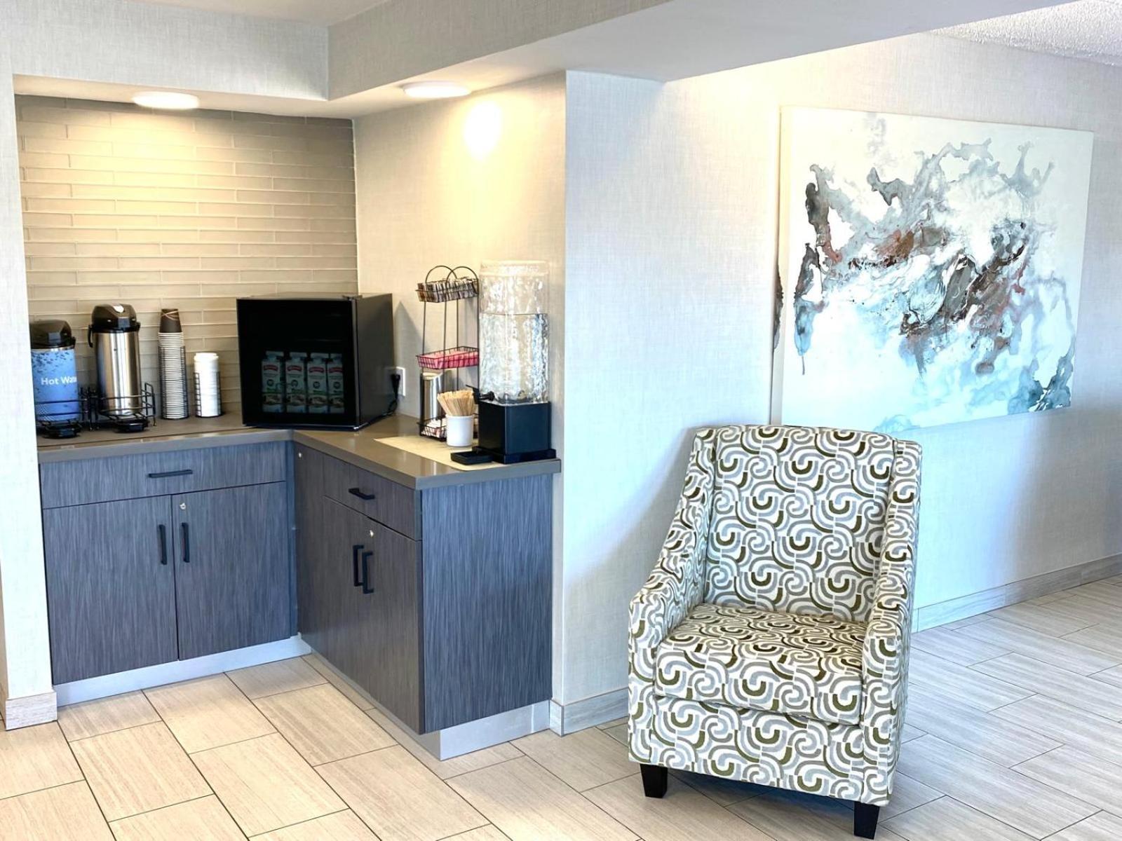 Comfort Inn Sainte-Catherine Εξωτερικό φωτογραφία