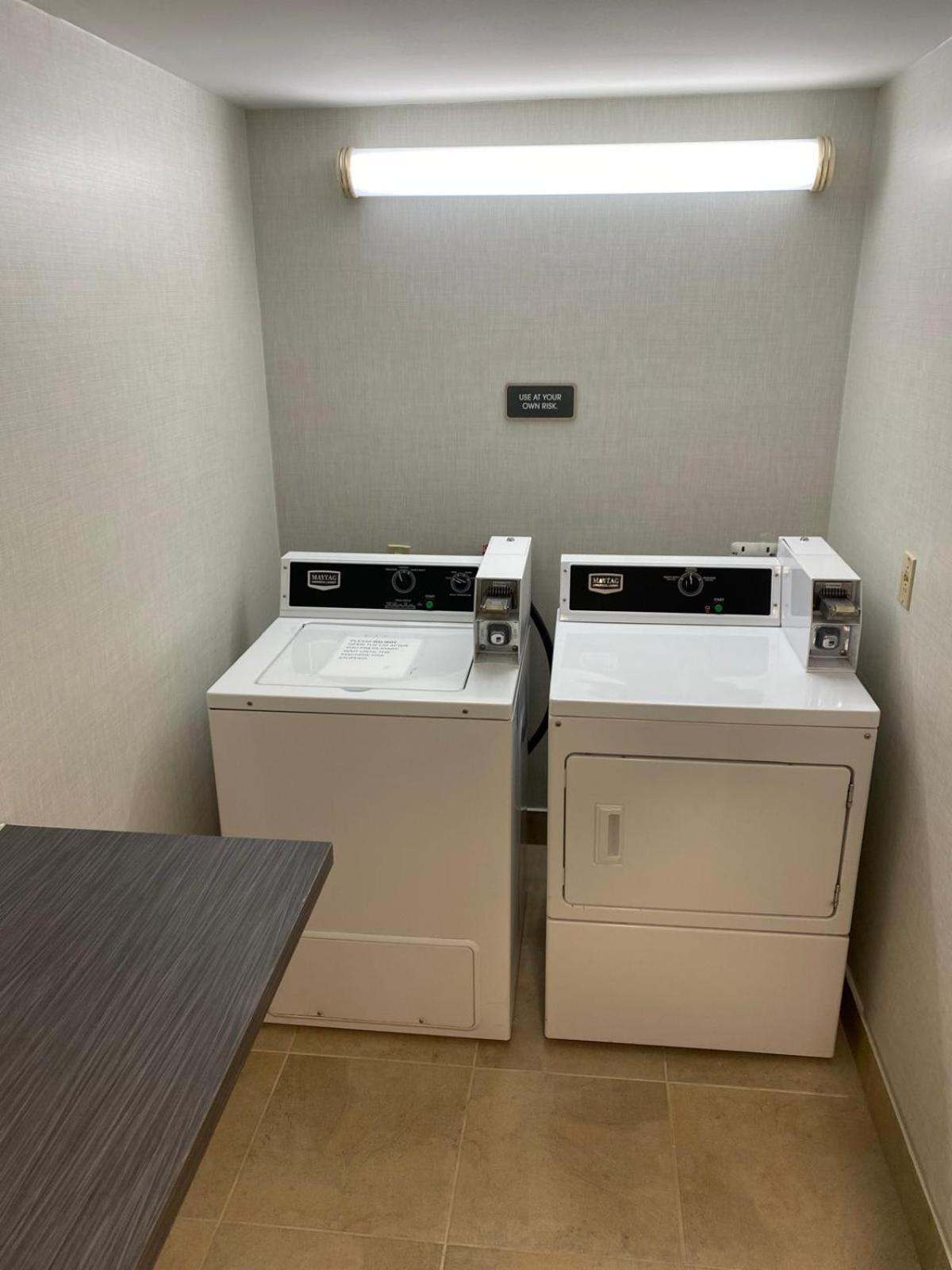 Comfort Inn Sainte-Catherine Εξωτερικό φωτογραφία
