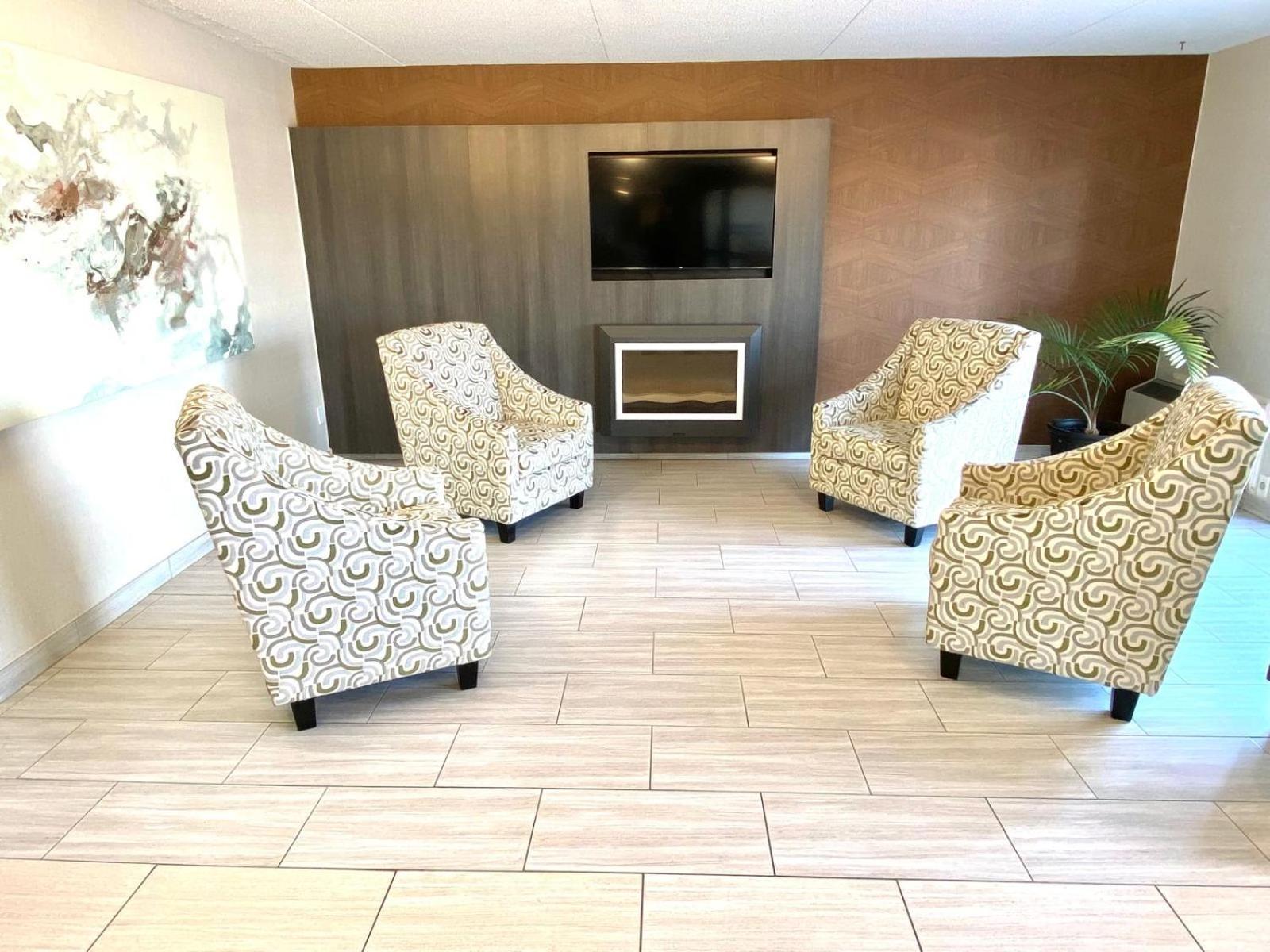 Comfort Inn Sainte-Catherine Εξωτερικό φωτογραφία