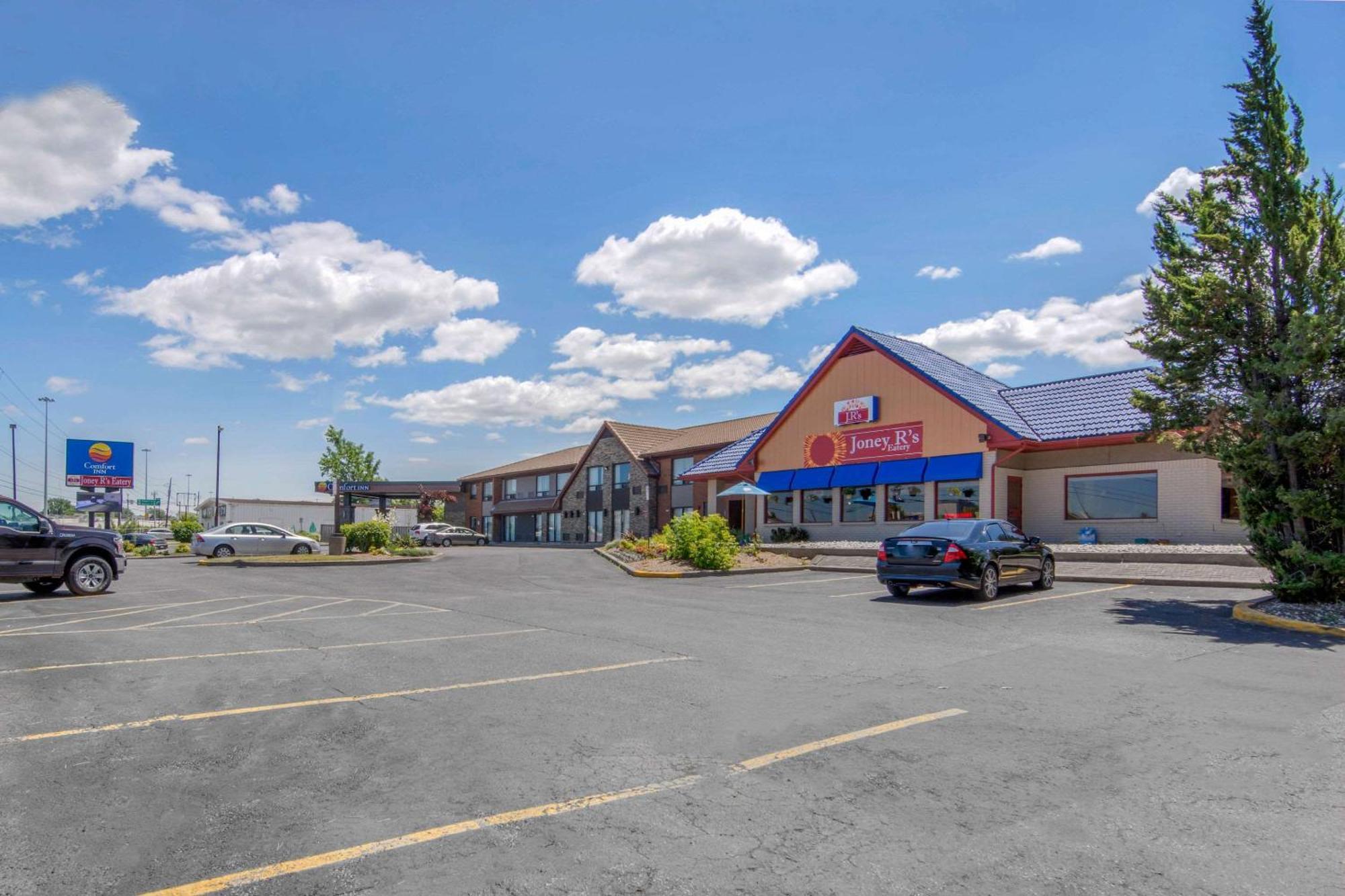 Comfort Inn Sainte-Catherine Εξωτερικό φωτογραφία