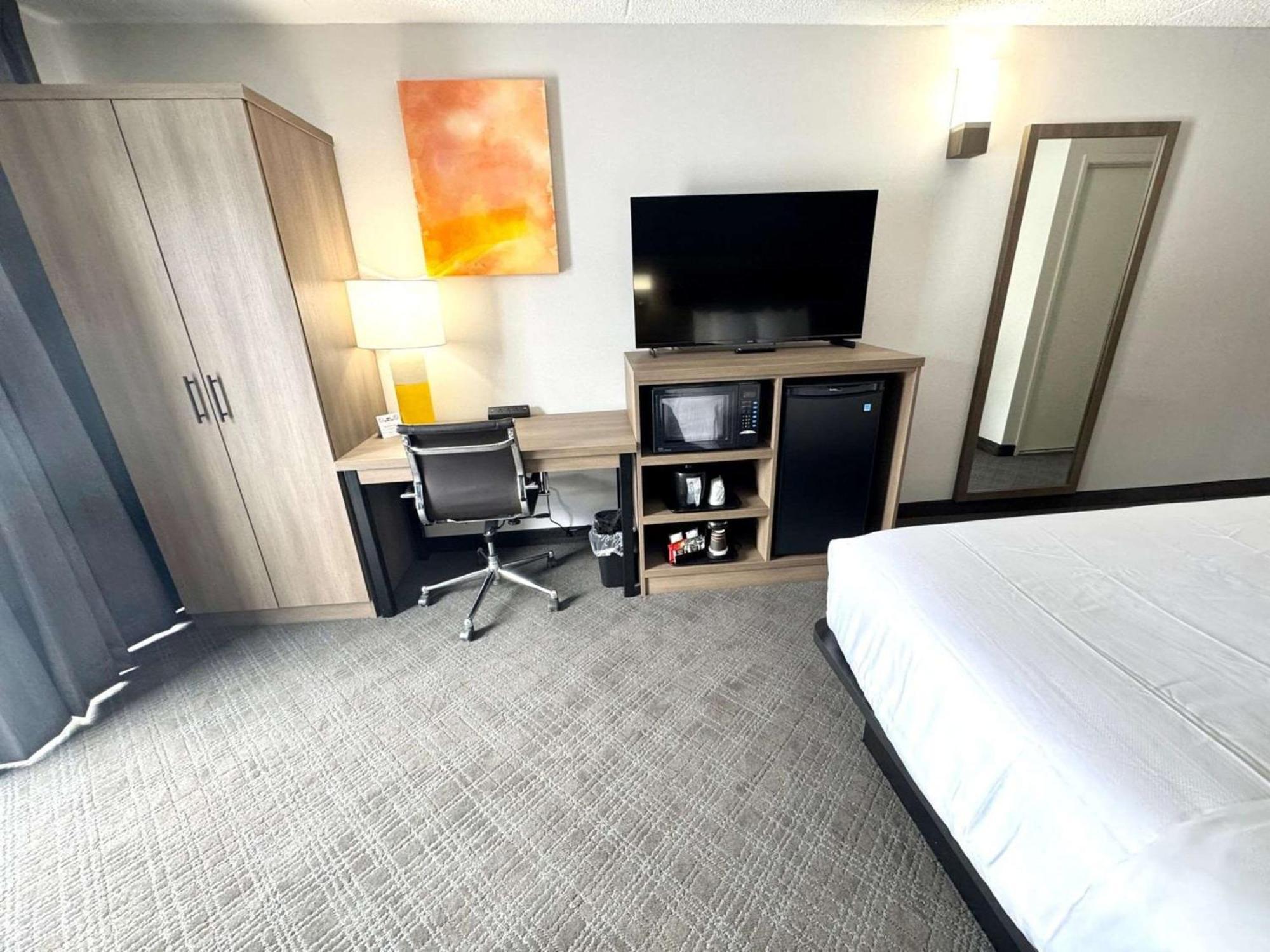 Comfort Inn Sainte-Catherine Εξωτερικό φωτογραφία