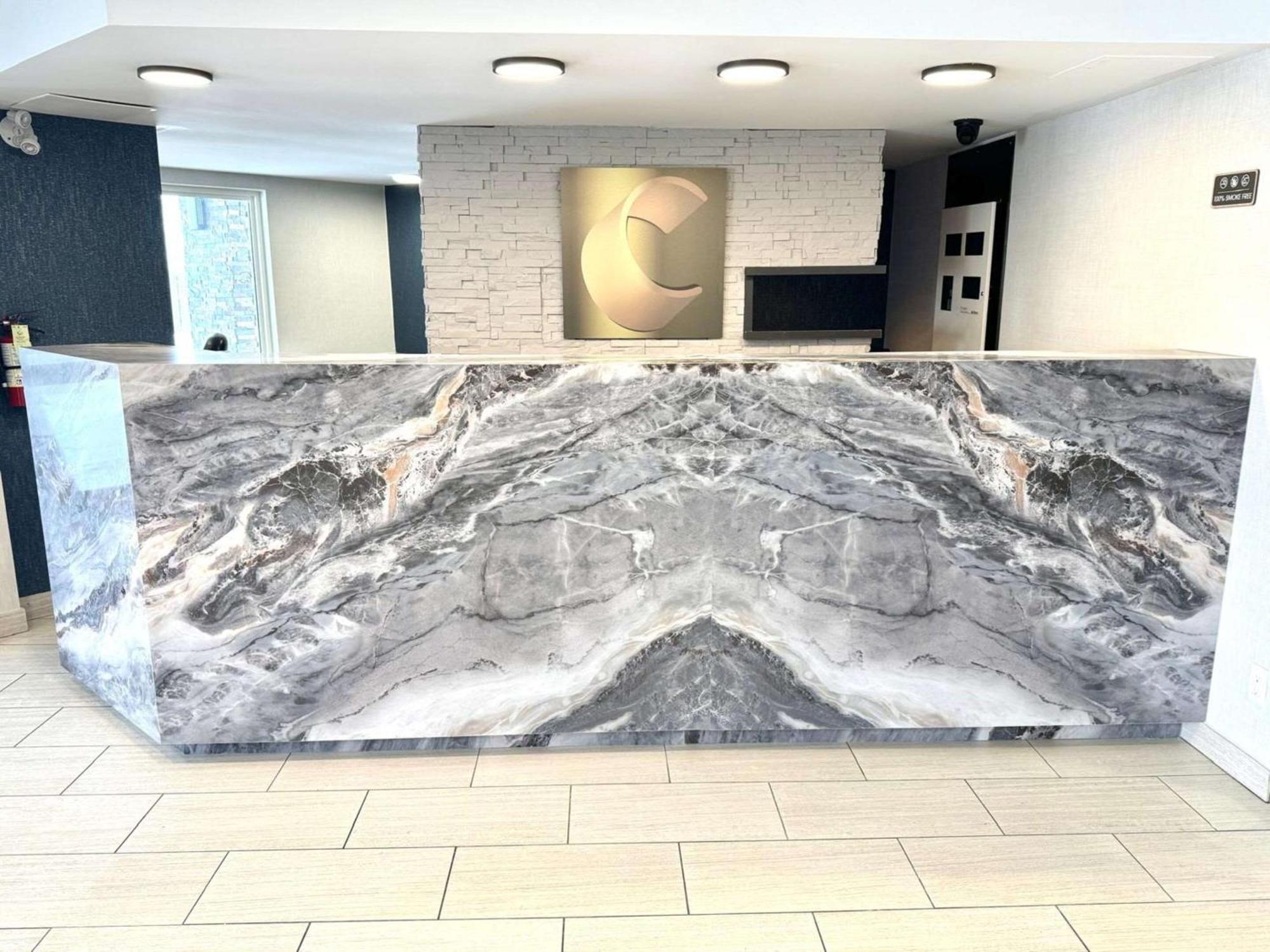 Comfort Inn Sainte-Catherine Εξωτερικό φωτογραφία