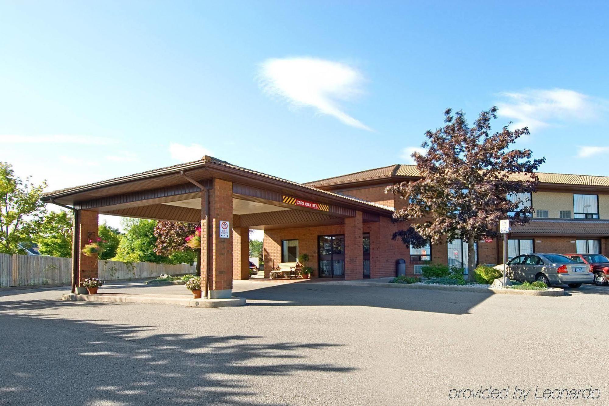 Comfort Inn Sainte-Catherine Εξωτερικό φωτογραφία
